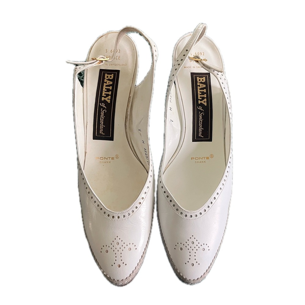 Vintage 80s Slingback Pumps Cream Leather Heels Womens 7N Coquette Cottagecore